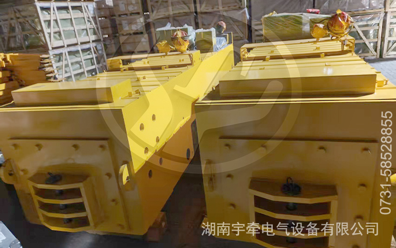 10噸架線(xiàn)式電機(jī)車(chē)港口3.jpg
